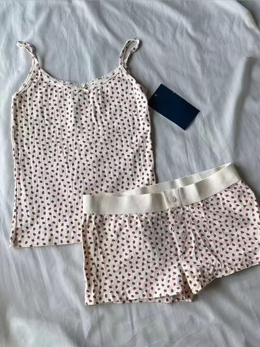 Ensemble Home Strawberry