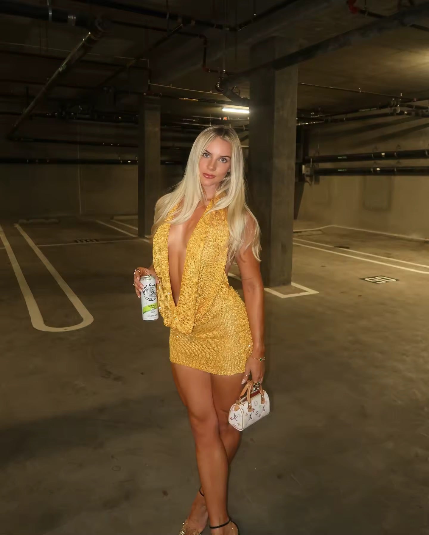 Robe Look at me